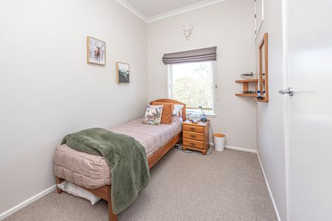 Photo of property in 16 Turere Place, Otamatea, Whanganui, 4501