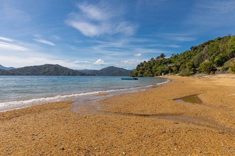 Photo of property in 2793 Grove Arm, Whenuanui Bay, Picton, 7281