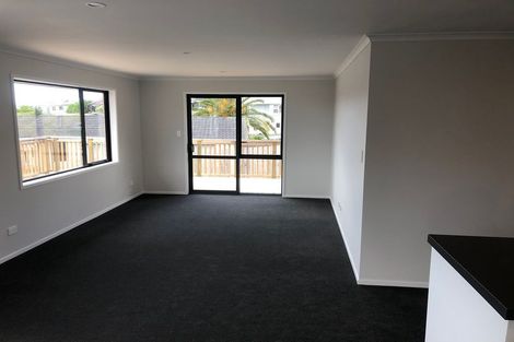 Photo of property in 9a Rishworth Avenue, Stanmore Bay, Whangaparaoa, 0932