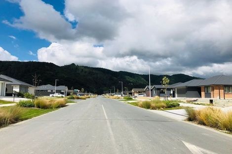 Photo of property in 44 Buddle Road, Wallaceville, Upper Hutt, 5018