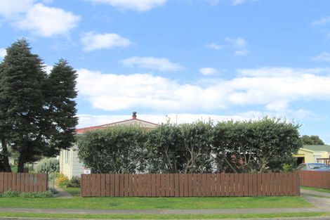 Photo of property in 68 Eversham Road, Mount Maunganui, 3116
