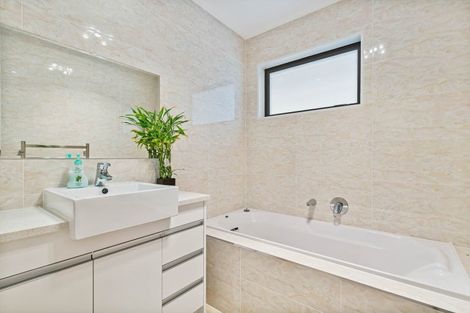 Photo of property in 19 Tarapiroe Avenue, Takanini, 2112