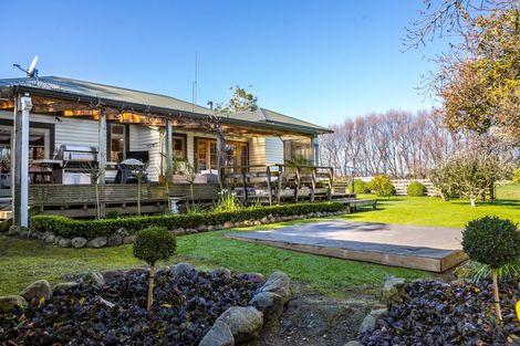 Photo of property in 80616 Masterton Road, Woodville, 4999