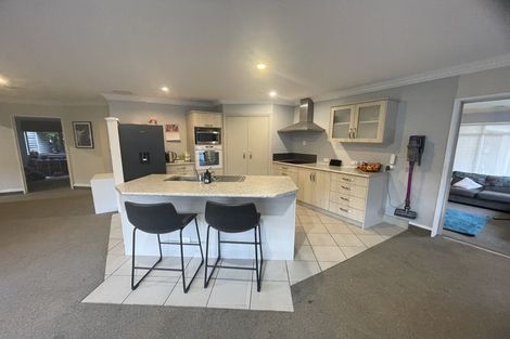 Photo of property in 4 Guernsey Place, Grandview Heights, Hamilton, 3200