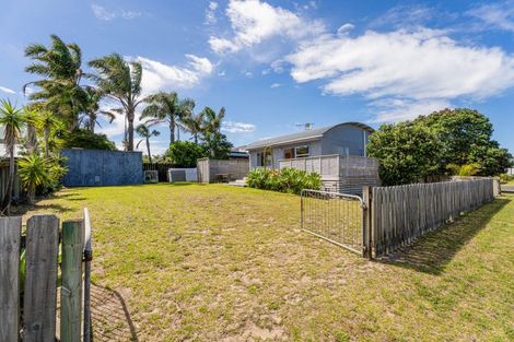 Photo of property in 100 Ocean Close, Matarangi, Whitianga, 3592