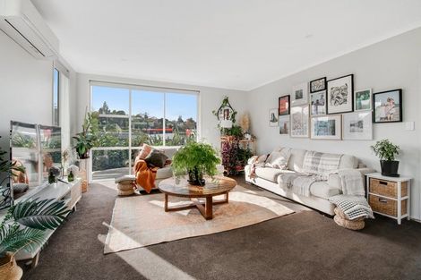 Photo of property in 30 Taitonga Lane, Stanmore Bay, Whangaparaoa, 0932