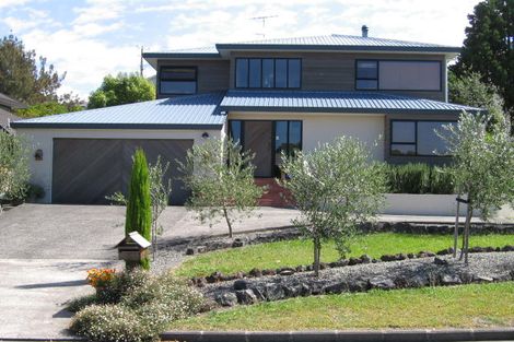 Photo of property in 5 Highwood Grove, Torbay, Auckland, 0630