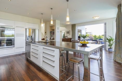 Photo of property in 51 The Strand, Fitzherbert, Palmerston North, 4410