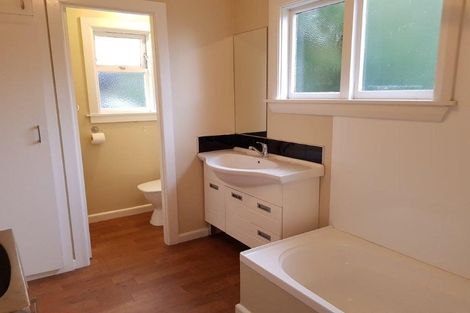 Photo of property in 122 Osborne Street, Waltham, Christchurch, 8011