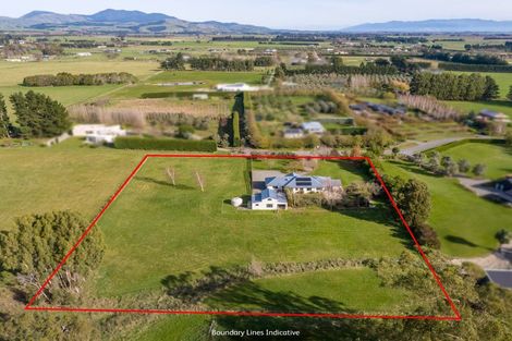 Photo of property in 15 Campbell Drive, Martinborough, 5711