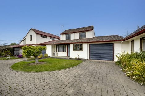 Photo of property in 2/64 Avondale Road, Taradale, Napier, 4112