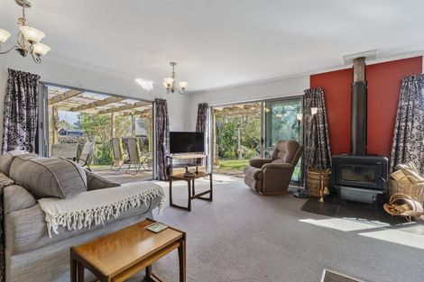 Photo of property in 13 Tararua Crescent, Carterton, 5713