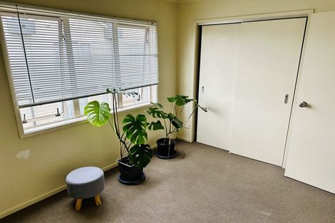 Photo of property in 2/49 Henderson Valley, Henderson, Auckland, 0612