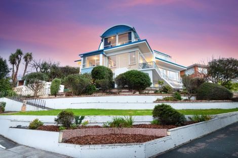 Photo of property in 4 Purau Terrace, Cashmere, Christchurch, 8022