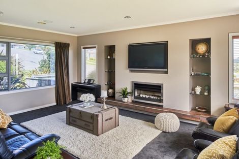 Photo of property in 49 Endeavour Drive, Whitby, Porirua, 5024