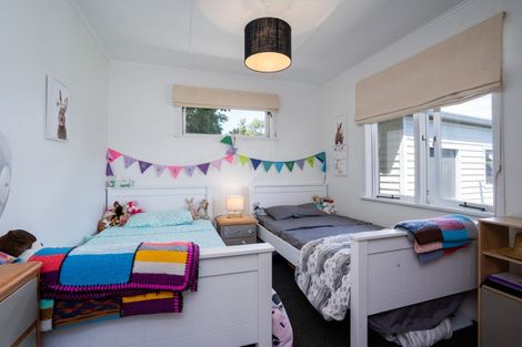 Photo of property in 4 Glover Street, Leamington, Cambridge, 3432