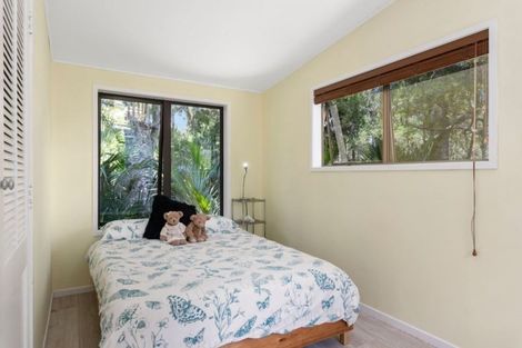 Photo of property in 128 Bodhisattva Road, Waitoki, Silverdale, 0994