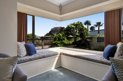 Photo of property in 102 Branch Road, Highlands Park, New Plymouth, 4312