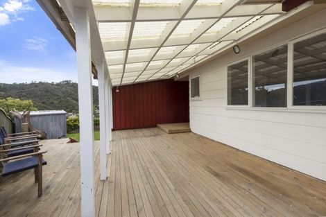 Photo of property in 18 Clapham Grove, Stokes Valley, Lower Hutt, 5019