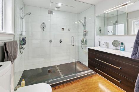 Photo of property in 55 The Parade, Island Bay, Wellington, 6023