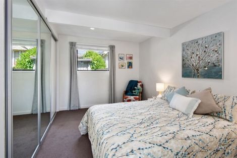 Photo of property in 21 Hackthorne Road, Cashmere, Christchurch, 8022