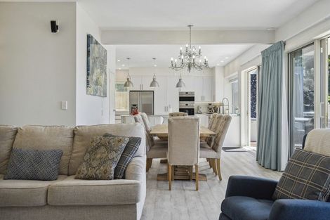 Photo of property in 85 Paremata Road, Paremata, Porirua, 5024