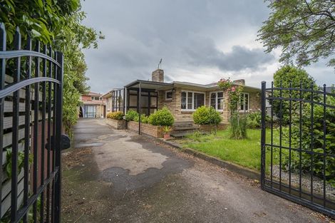Photo of property in 351 Ruahine Street, Terrace End, Palmerston North, 4410