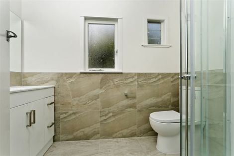 Photo of property in 89 Stanley Road, Glenfield, Auckland, 0629