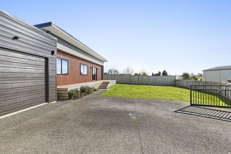 Photo of property in 7 Manatu Lane, Inglewood, 4330