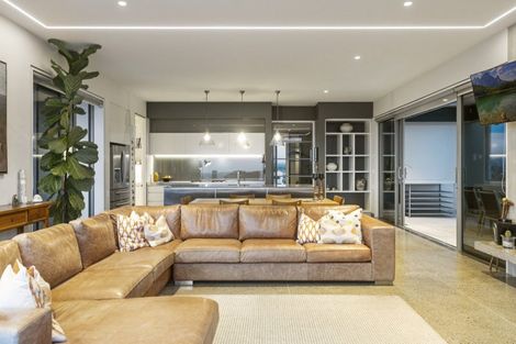 Photo of property in 7 Marjorie Lane, Papamoa Beach, Papamoa, 3118