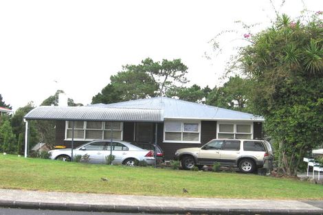 Photo of property in 27 Glendene Avenue, Glendene, Auckland, 0602