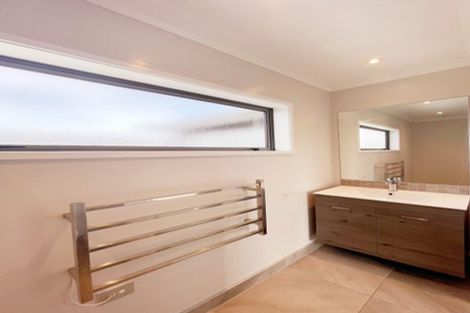 Photo of property in 229 Wainui Road, Silverdale, 0932