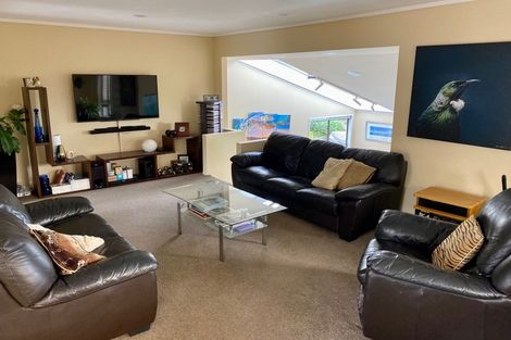 Photo of property in 37 Pigeon Mountain Road, Half Moon Bay, Auckland, 2012