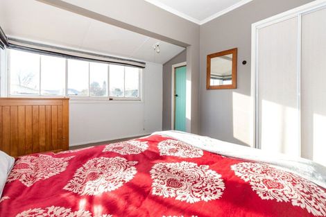 Photo of property in 71 Mckenzie Street, Geraldine, 7930