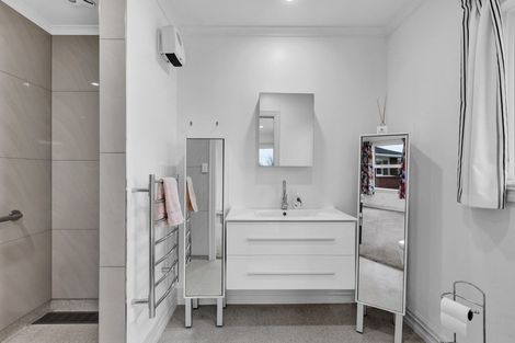 Photo of property in 24 Rata Street, Hawera, 4610