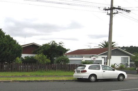 Photo of property in 2/1 Contessa Drive, Glenfield, Auckland, 0629