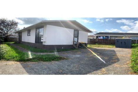 Photo of property in 2/2 Jack Farrell Place, Papakura, 2110