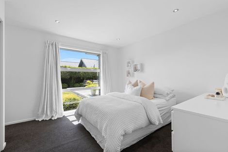 Photo of property in 17 Jacqueline Drive, West Melton, 7618