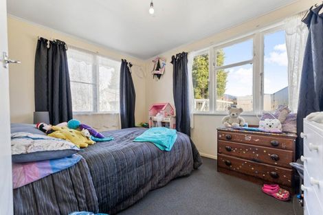 Photo of property in 17 Te Iwiheke Place, Turangi, 3334