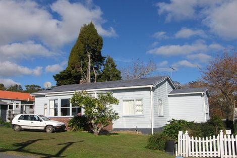 Photo of property in 3 Bowen Street, Kawakawa, 0210