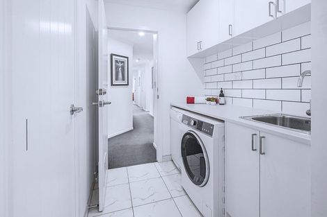 Photo of property in 18a Peachgrove Road, Hamilton East, Hamilton, 3216