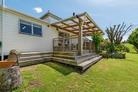 Photo of property in 20 Dudley Road Lower, Inglewood, 4386