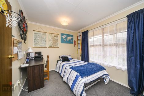 Photo of property in 54 John F Kennedy Drive, Milson, Palmerston North, 4414
