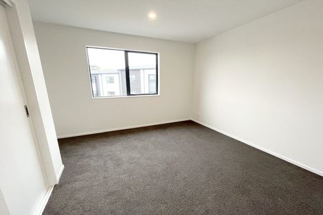 Photo of property in 6/327 Glengarry Road, Glen Eden, Auckland, 0602