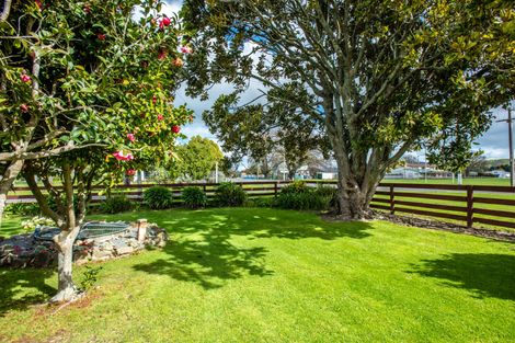 Photo of property in 28 Lavenham Road, Patutahi, Gisborne, 4072