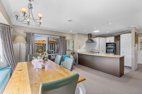 Photo of property in 17 Saint Heliers Place, Papamoa Beach, Papamoa, 3118