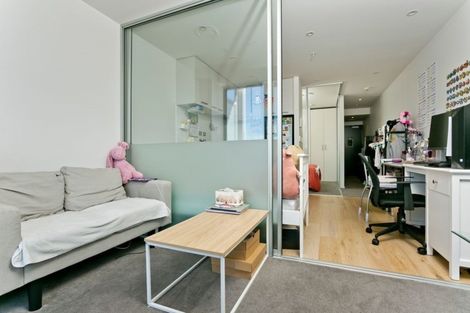 Photo of property in Queen's Residences, 1402/8 Airedale Street, Auckland Central, Auckland, 1010