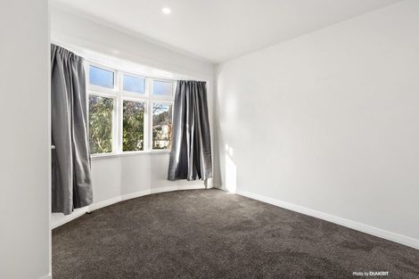 Photo of property in 68 Russell Terrace, Berhampore, Wellington, 6023