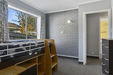 Photo of property in 6 Regents Grove, Richmond Heights, Taupo, 3330