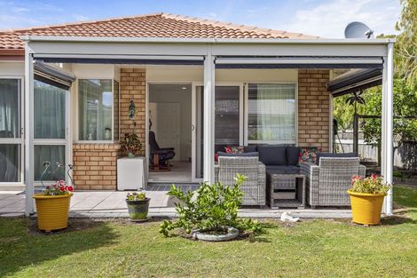 Photo of property in 69a Lakeside Drive, Orewa, 0931